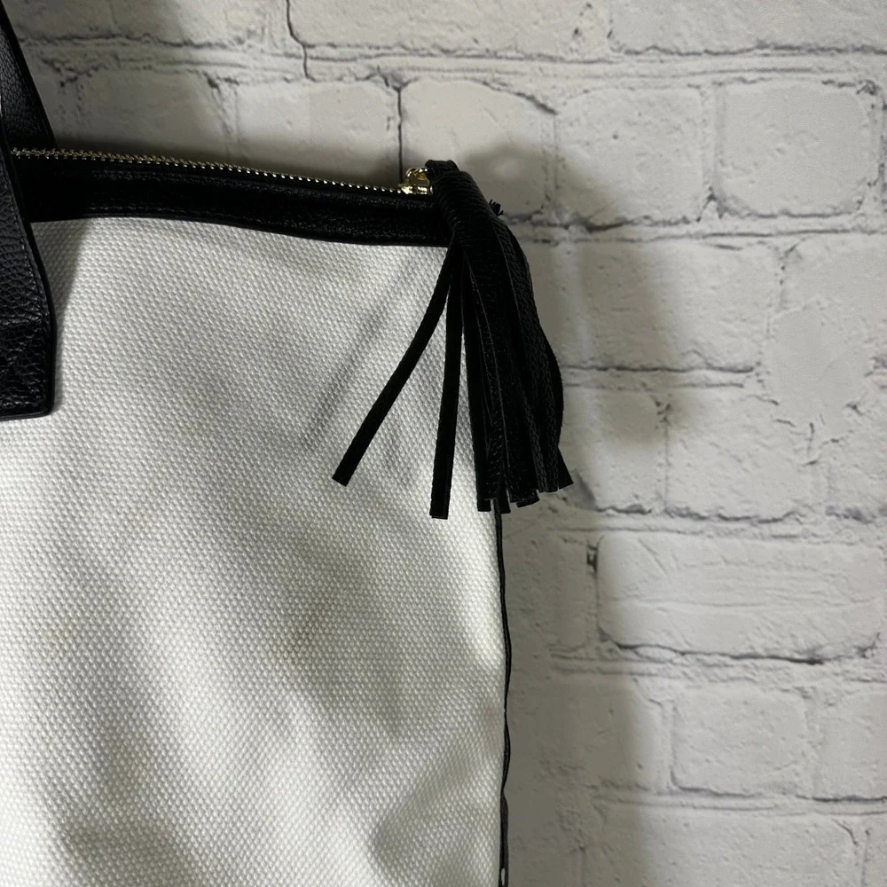 Walter‎ Baker Carly Bag Natural Canvas Black Trim Tassel Zip Tote BP231WTBWKNDR